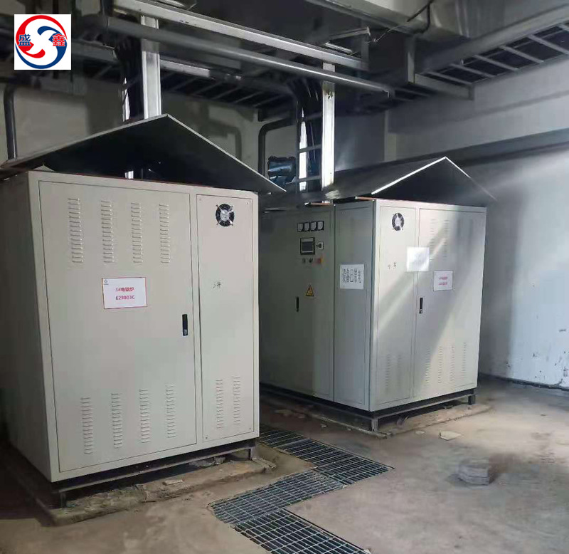 4臺800KW電熱水鍋爐現場安裝圖